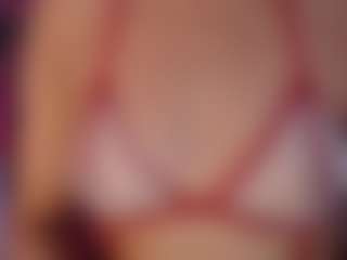 MilfRockRoll MILF webcam performer live streaming