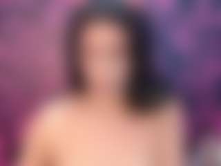MilfRockRoll MILF webcam performer live streaming
