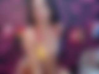 Live cam show with MilfRockRoll - Double Penetration on CamwithHer