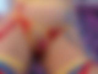 Live cam show with MilfRockRoll - Public on StripNow