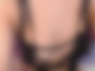 MilfRockRoll MILF webcam performer live streaming