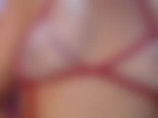 MilfRockRoll MILF webcam performer live streaming