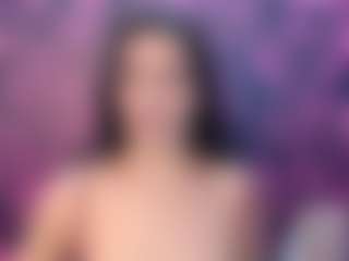 Live cam show with MilfRockRoll - Bikini on Big Tits