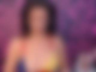 Live cam show with MilfRockRoll - Lesbian on AdultVida.com
