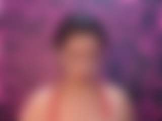 Live cam show with MilfRockRoll - Brown Eyes on xxxlivecams.org