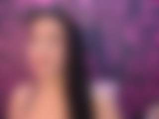 MilfRockRoll MILF webcam performer live streaming