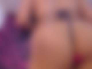 Live cam show with MilfRockRoll - Average on crypto-cams