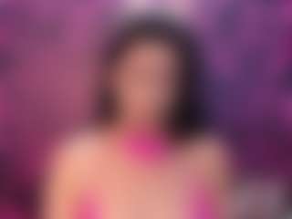 Live cam show with MilfRockRoll - Skinny on StripNow