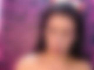 Live cam show with MilfRockRoll - Gamer Mature on SxyPornLive