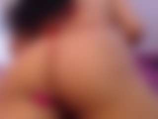MilfRockRoll MILF webcam performer live streaming