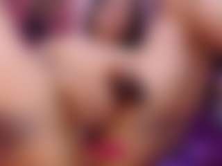 Live cam show with MilfRockRoll - Squirt Mature on Camsoda