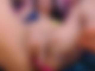 Live cam show with MilfRockRoll - Skinny MILF on Camsoda