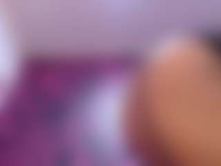 Live cam show with MilfRockRoll - Role Play MILF on intimatelivegirls.com