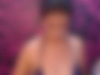 Live cam show with MilfRockRoll - Public on Cam Slut