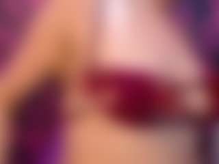Live cam show with MilfRockRoll - Athletic on CamSodaAdn
