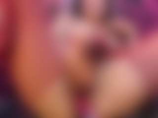 Live cam show with MilfRockRoll - Athletic on Dare Cams