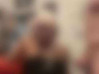 mooneyMOON's Live Sex Cam Show