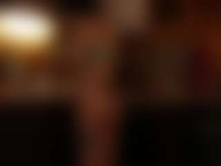 Live cam show with Megan - Slave on SpunkLive