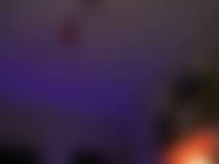 Live cam show with Megan - Average on Dolls Live