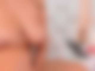 Live cam show with Carlee-Jones - Nature on mypornchat.com
