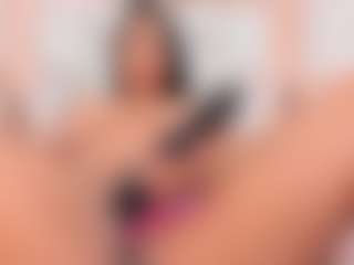 Carlee-Jones's Live Sex Cam Show