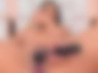 Carlee-Jones's Live Sex Cam Show