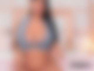 Live cam show with Carlee-Jones - BBW on Camsoda Late Night
