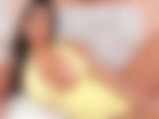 Live cam show with Carlee-Jones - Fingers on Camsoda