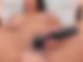 Live cam show with Carlee-Jones - Dirty on Camsoda