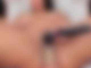 Live cam show with Carlee-Jones - Control on SmokeAndPoke