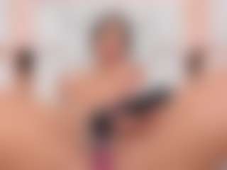 Live cam show with Carlee-Jones - Anal on Soda Cam