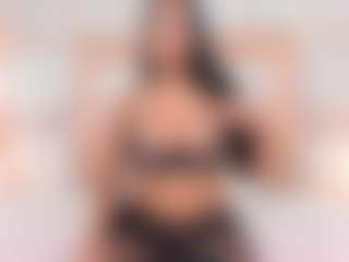 Live cam show with Carlee-Jones - Public Toys on iamadamtest123.com
