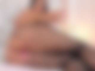 Live cam show with Carlee-Jones - Drinking on Camsoda