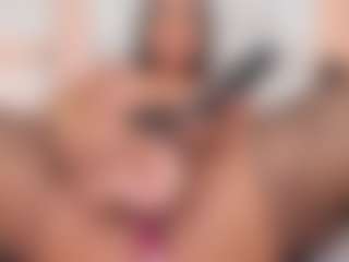 Carlee-Jones's Live Sex Cam Show