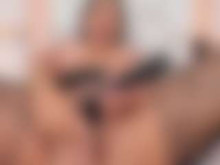 Live cam show with Carlee-Jones - Foot Fetish BBW on intimatelivegirls.com