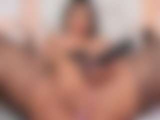 Carlee-Jones's Live Sex Cam Show
