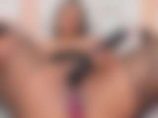 Carlee-Jones's Live Sex Cam Show