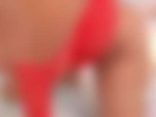 Live cam show with Carlee-Jones - BBW on TeamSkeetLive