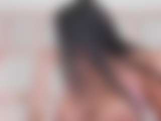 Live cam show with Carlee-Jones - Wet on Camsoda