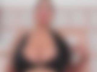 Live cam show with Carlee-Jones - Squirt on sexytreat.net