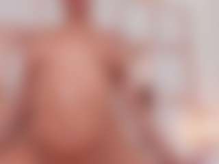 Live cam show with Carlee-Jones - Erotic Dance on Camsoda