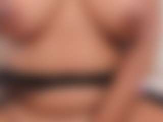 Carlee-Jones's Live Sex Cam Show