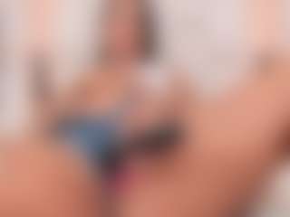 Carlee-Jones's Live Sex Cam Show