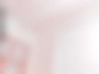 Live cam show with Carlee-Jones - Brown Eyes on Dolls Live