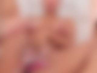 Carlee-Jones's Live Sex Cam Show