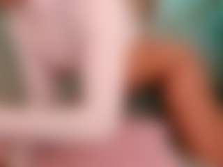 Live cam show with MiaaRose - Small Tits on Porn Luv