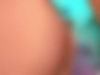 Live cam show with MiaaRose - Orgasm on CamwithHer