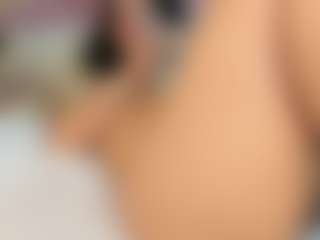 Live cam show with MiaaRose - Brown Eyes Teen (18+) on UwU Esports