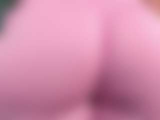 Live cam show with MiaaRose - Public Lovense on Camsoda