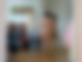 lindalovesexy MILF webcam performer live streaming
